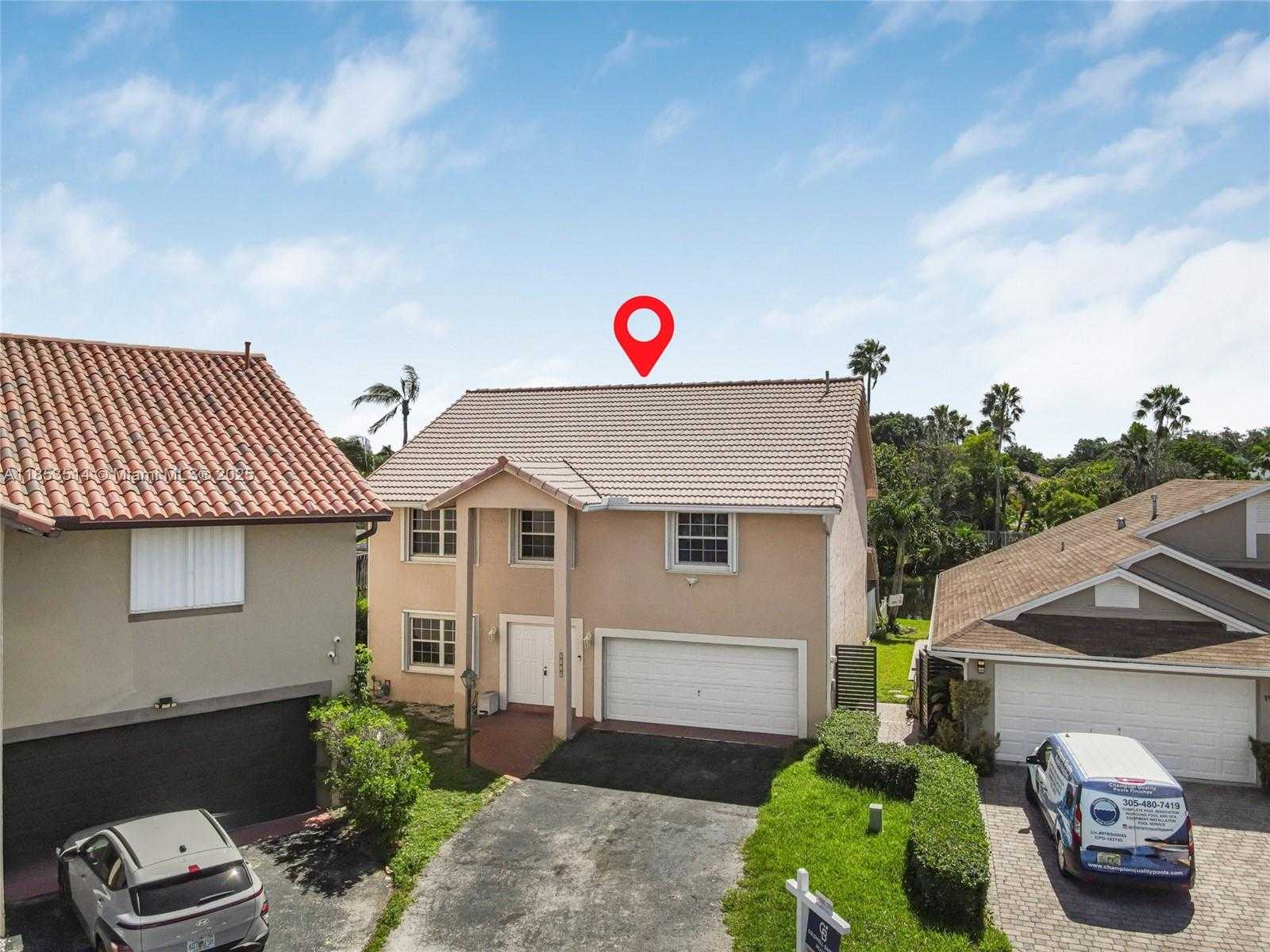 Small Image of 7725 NORTH WEST 192ND ST, Hialeah Number 39