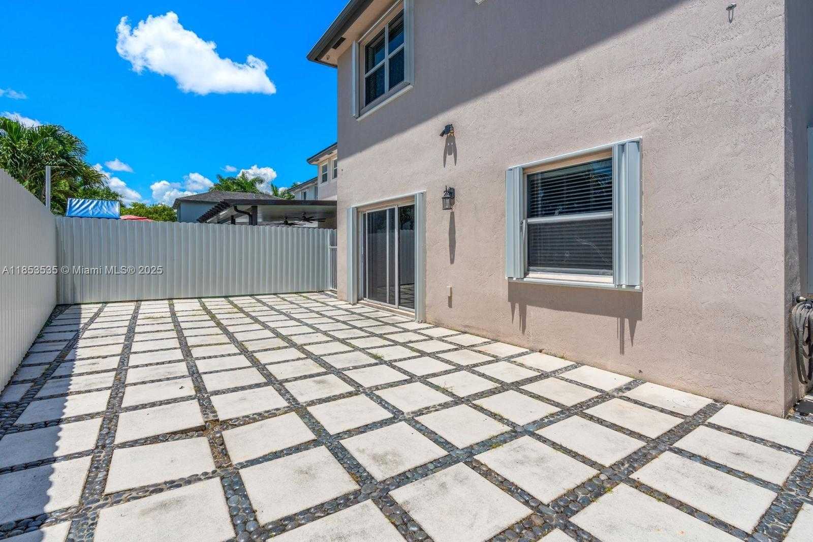 Small Image of 3136 SOUTH EAST 2ND DR, Homestead Number 26