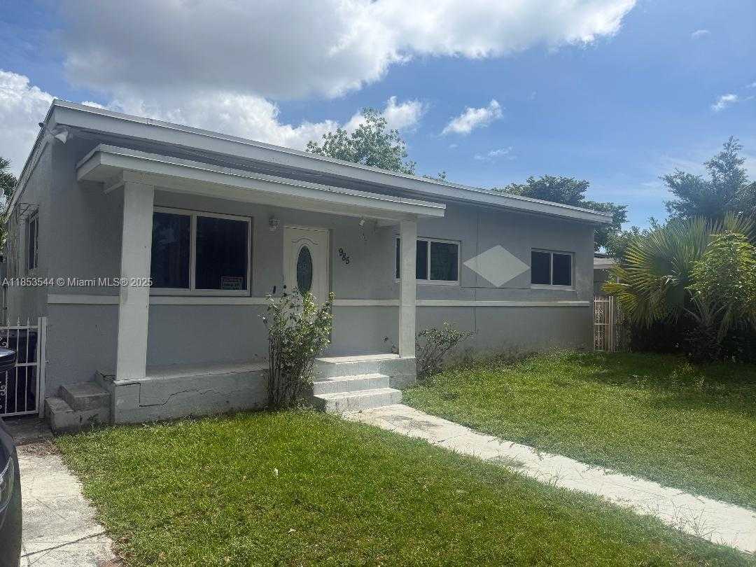 Small Image of 985 NORTH EAST 146TH ST, North Miami Number 2
