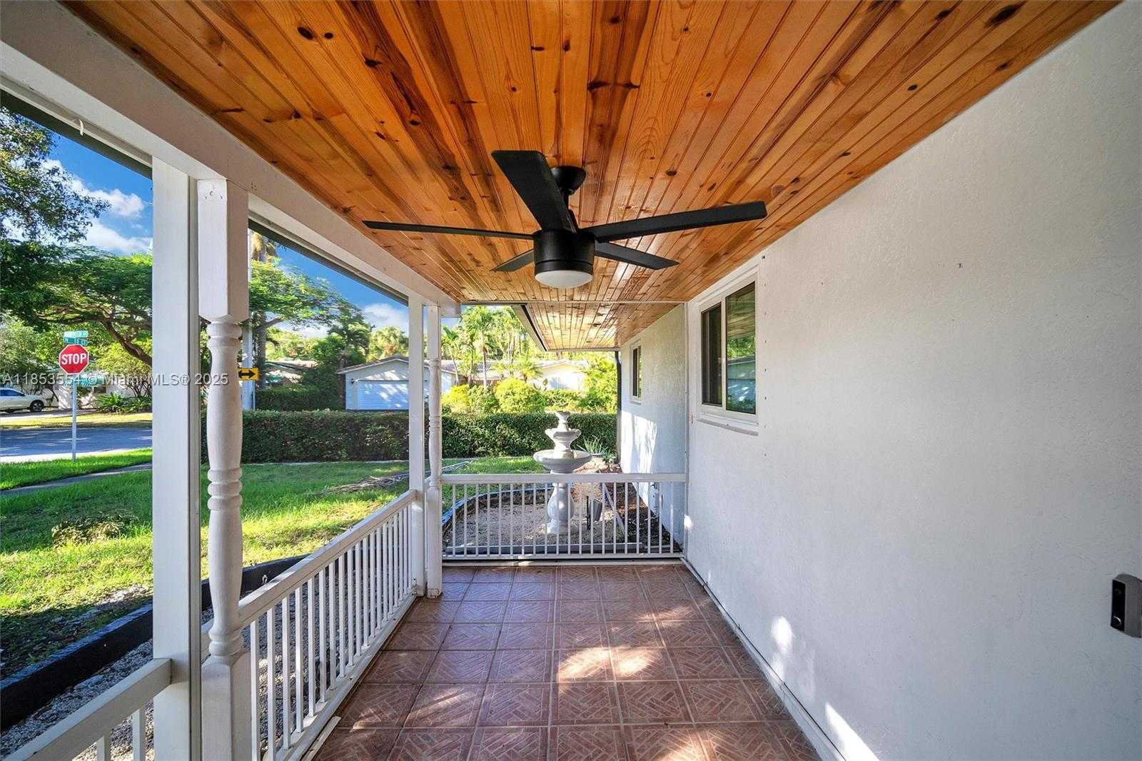 Small Image of 1125 NORTH 13TH CT, Hollywood Number 2