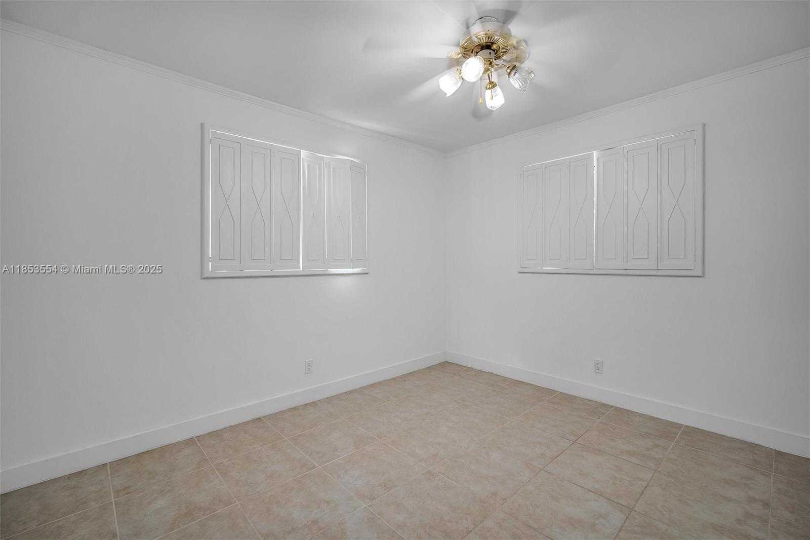 Small Image of 1125 NORTH 13TH CT, Hollywood Number 8