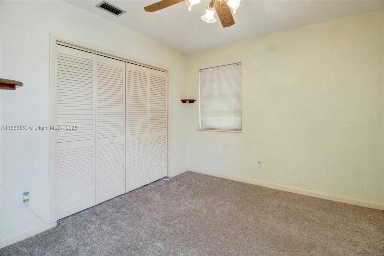 Small Image of 10250 CARIBBEAN BLVD, Cutler Bay Number 16