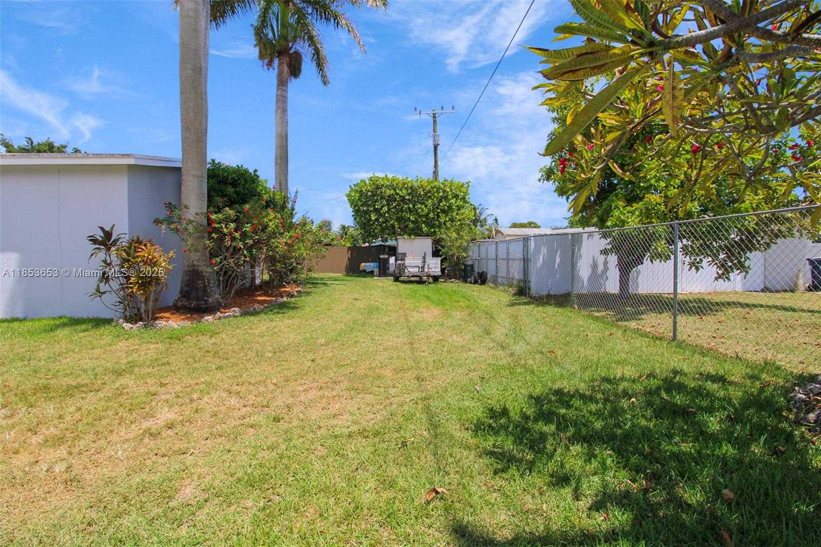 Small Image of 10250 CARIBBEAN BLVD, Cutler Bay Number 20