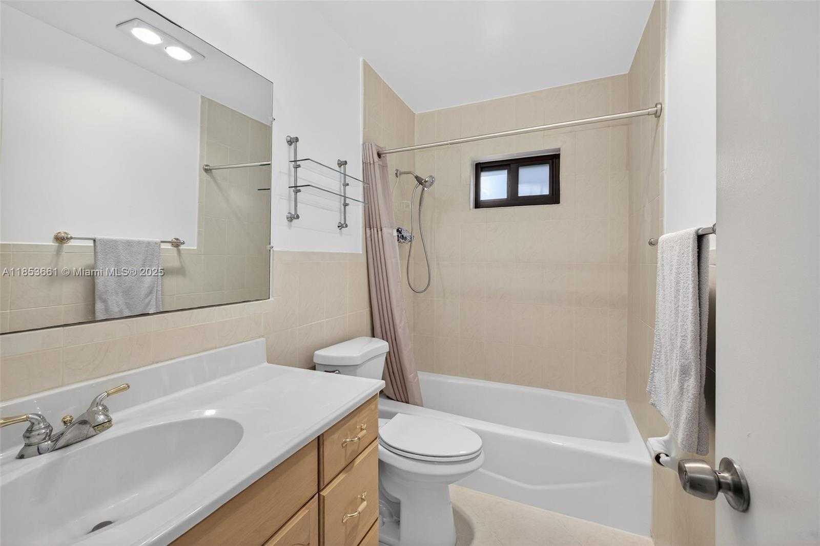 Small Image of 2481 SOUTH EAST 15TH ST, Pompano Beach Number 23