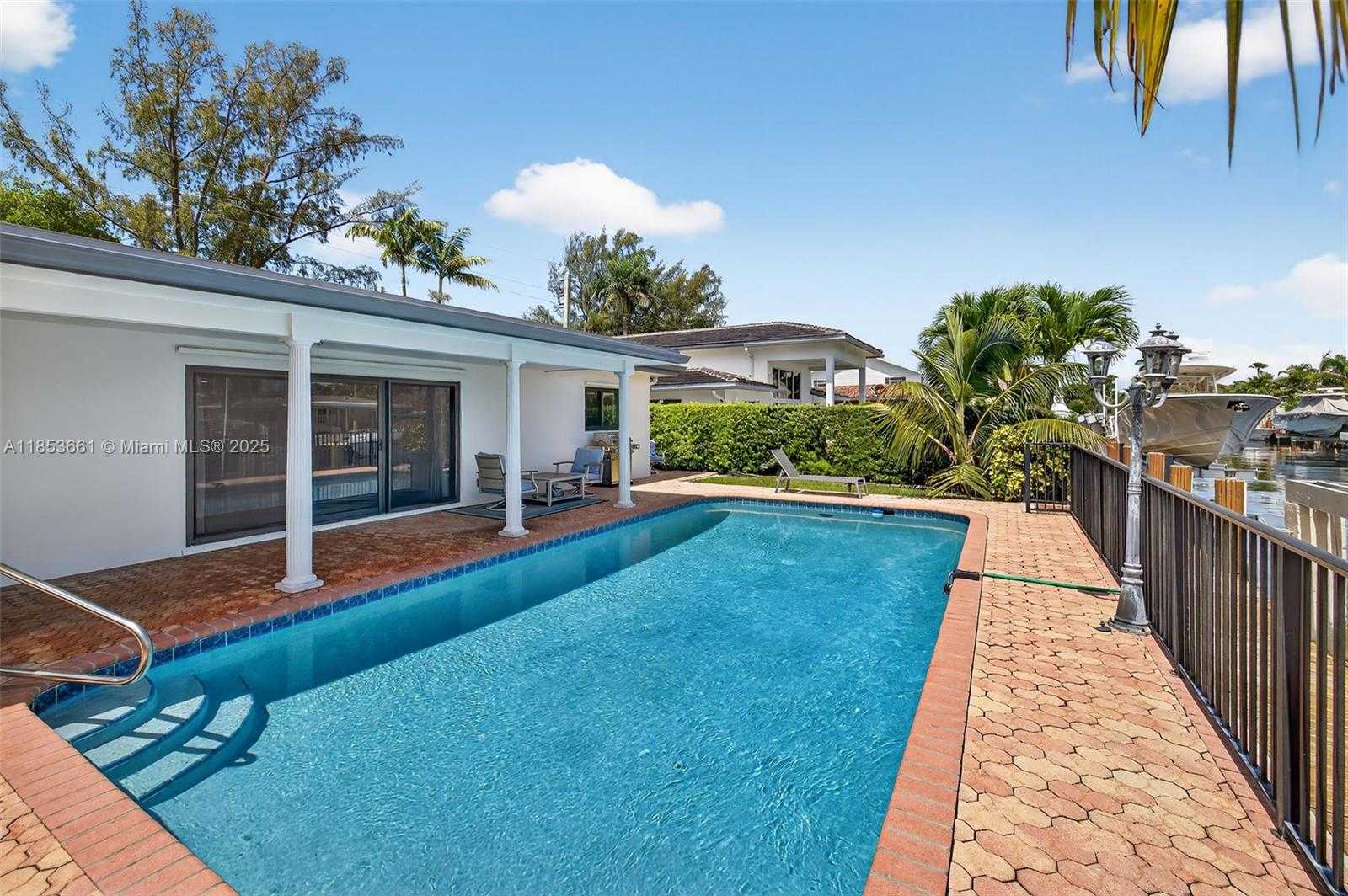 Small Image of 2481 SOUTH EAST 15TH ST, Pompano Beach Number 7