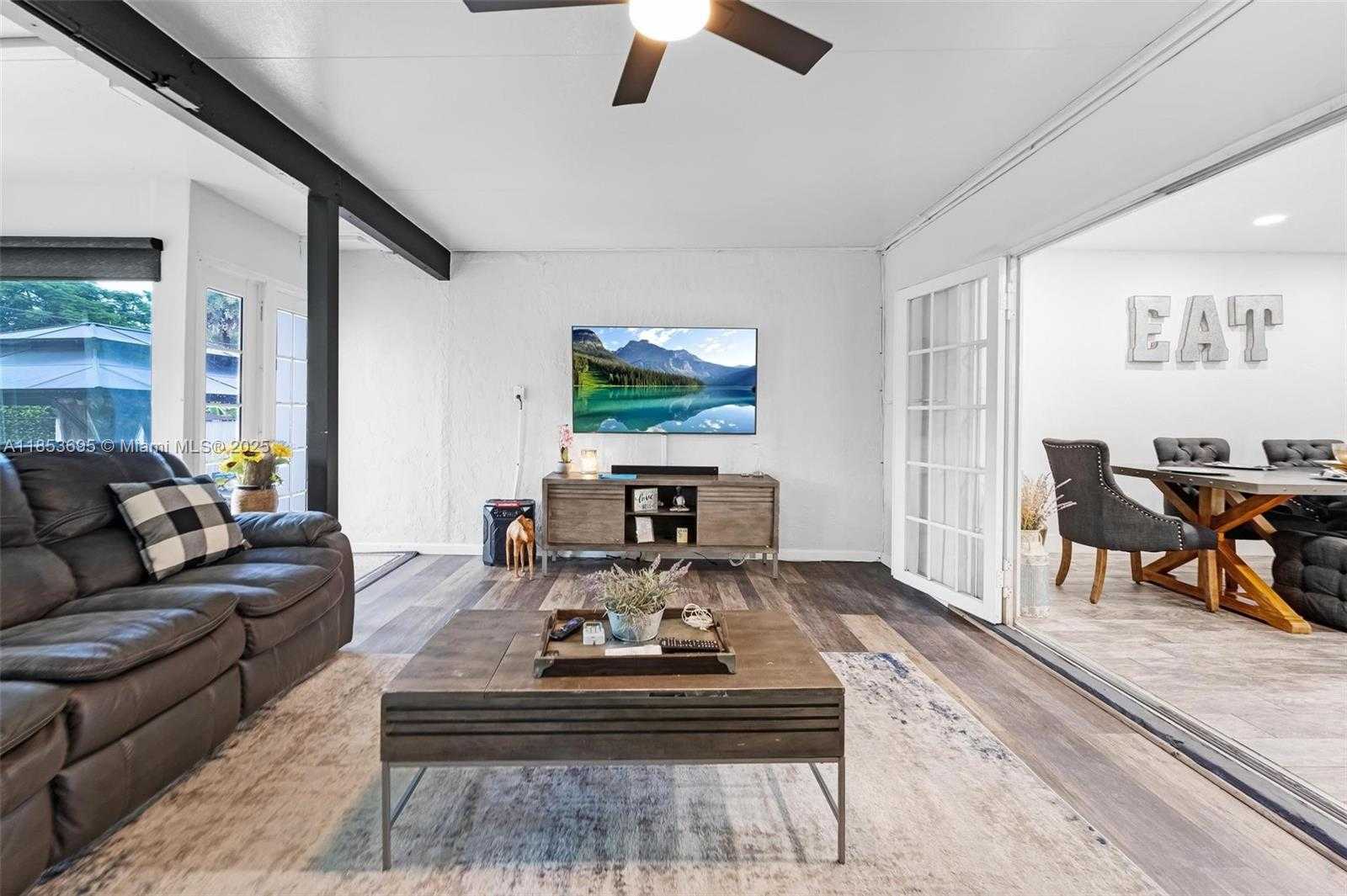 Small Image of 6571 SOUTH WEST 56TH ST, Davie Number 26