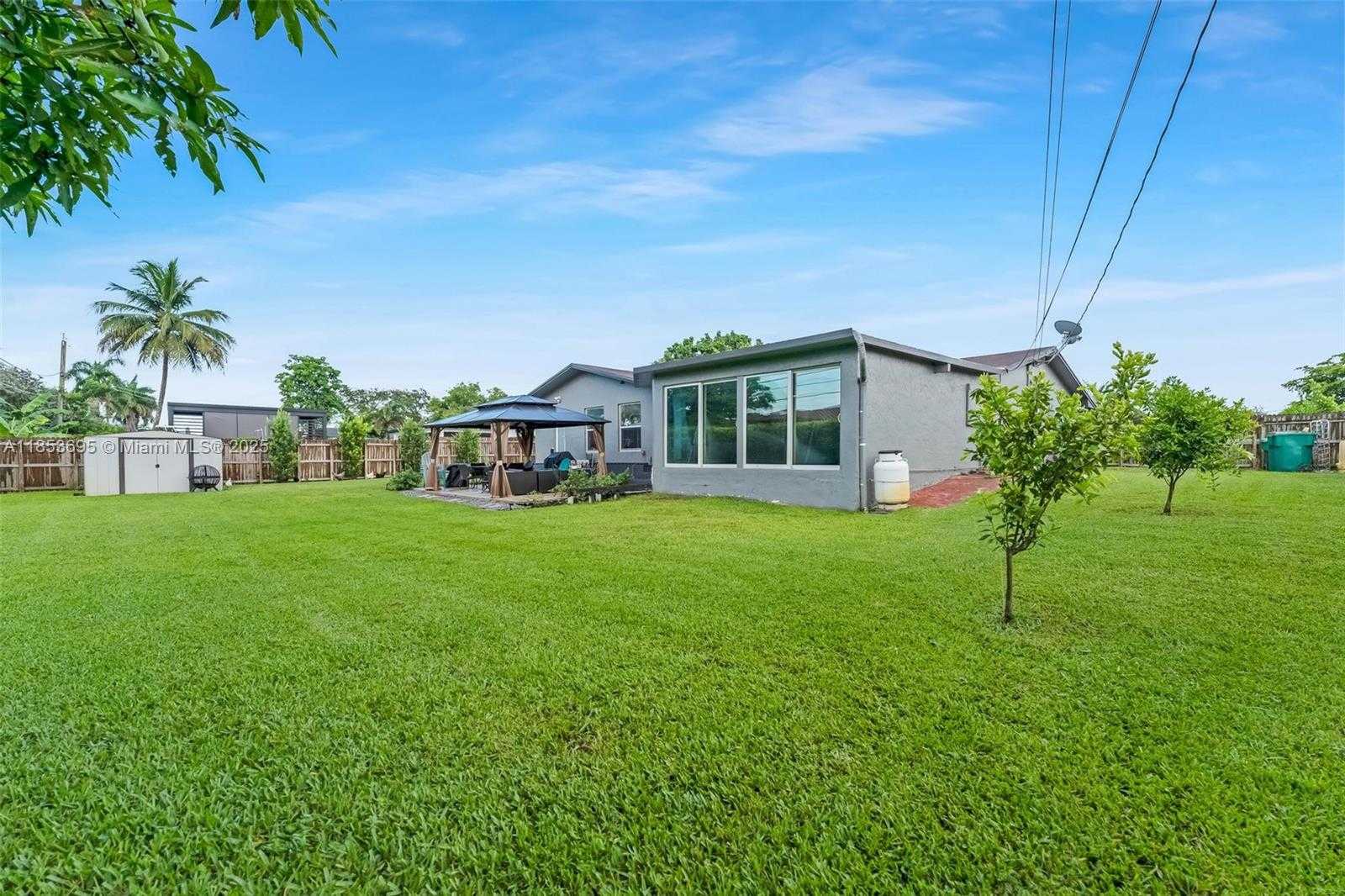 Small Image of 6571 SOUTH WEST 56TH ST, Davie Number 31