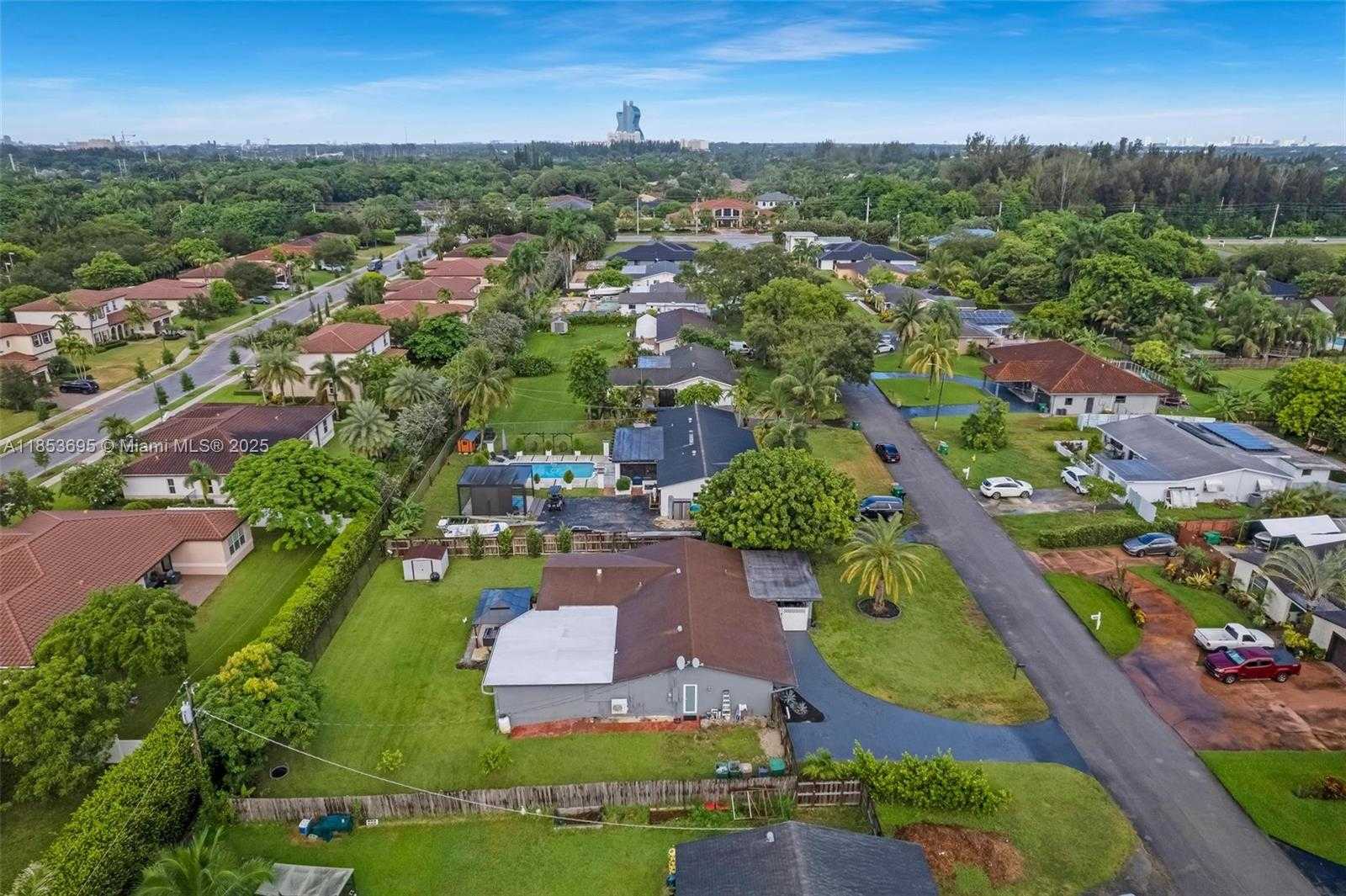 Small Image of 6571 SOUTH WEST 56TH ST, Davie Number 35
