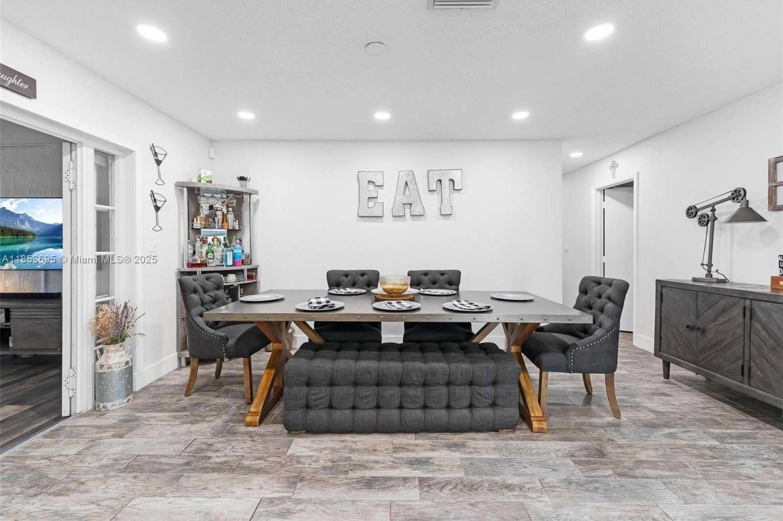 Small Image of 6571 SOUTH WEST 56TH ST, Davie Number 42