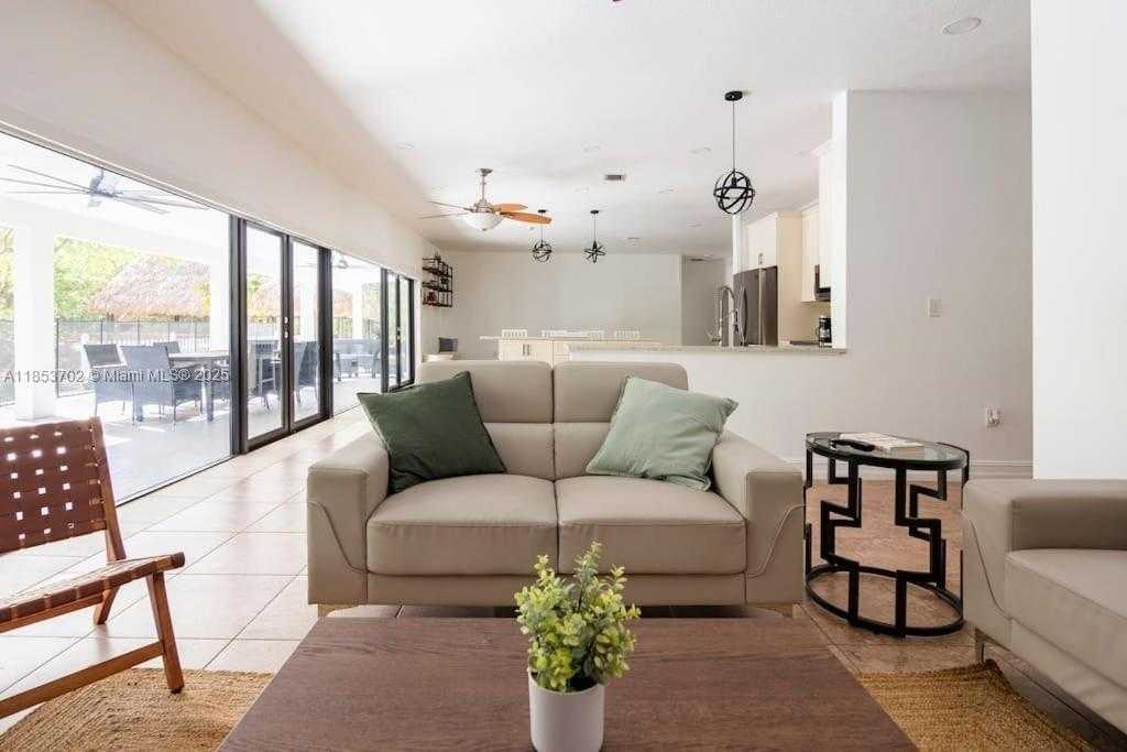 Small Image of 26363 SOUTH WEST 152ND AVE, Homestead Number 14