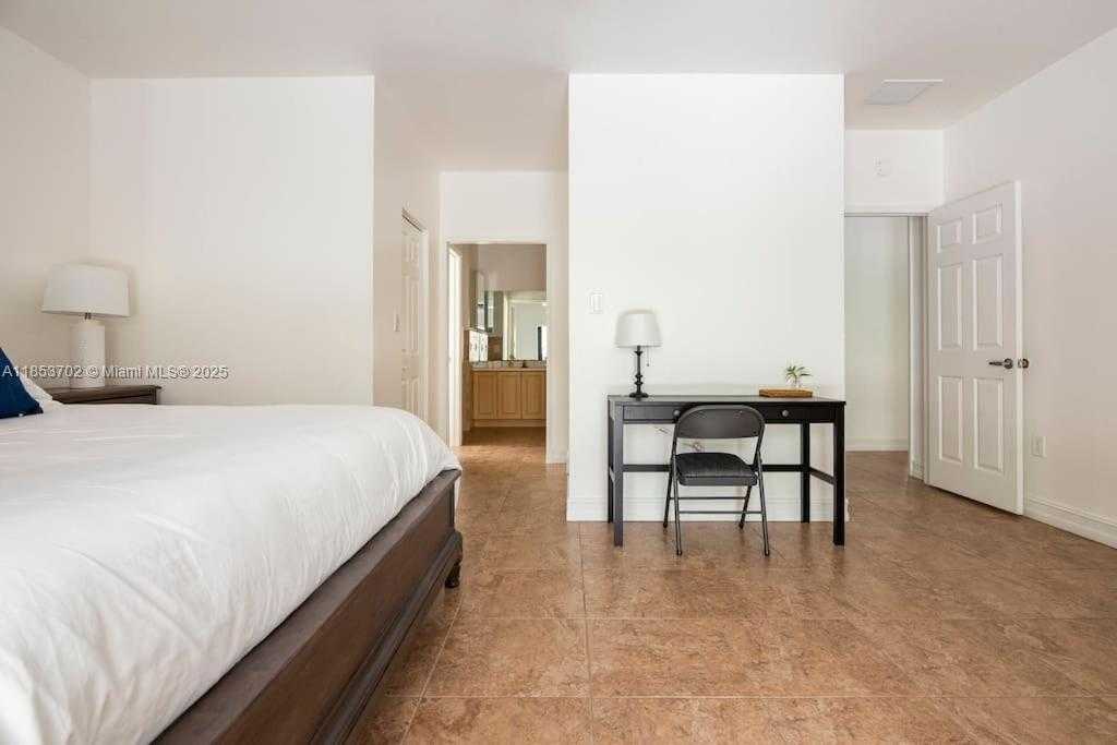 Small Image of 26363 SOUTH WEST 152ND AVE, Homestead Number 16