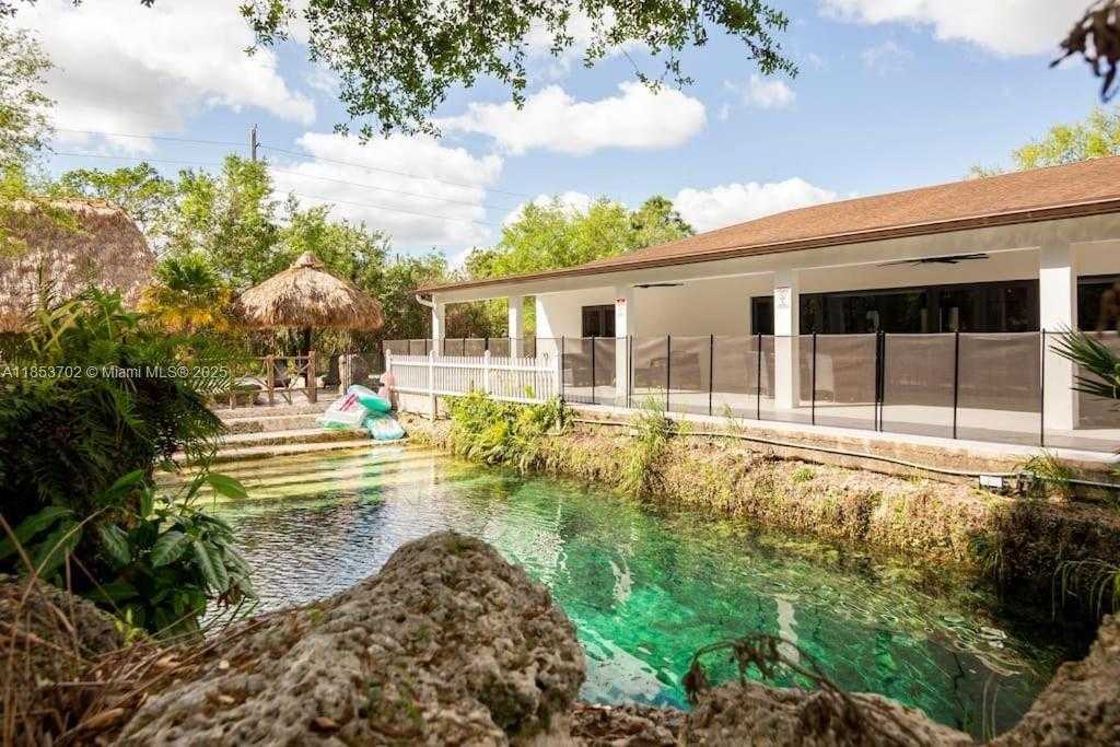 Small Image of 26363 SOUTH WEST 152ND AVE, Homestead Number 5