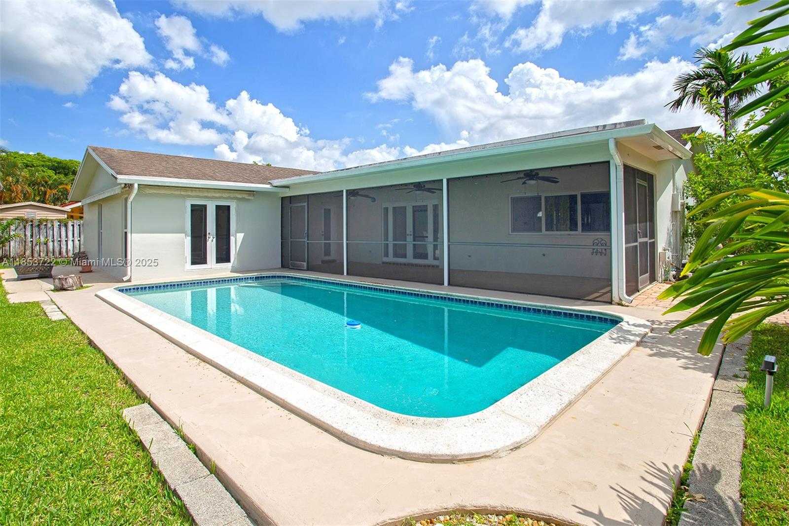 Small Image of 5031 SOUTH WEST 87TH AVE, Cooper City Number 37