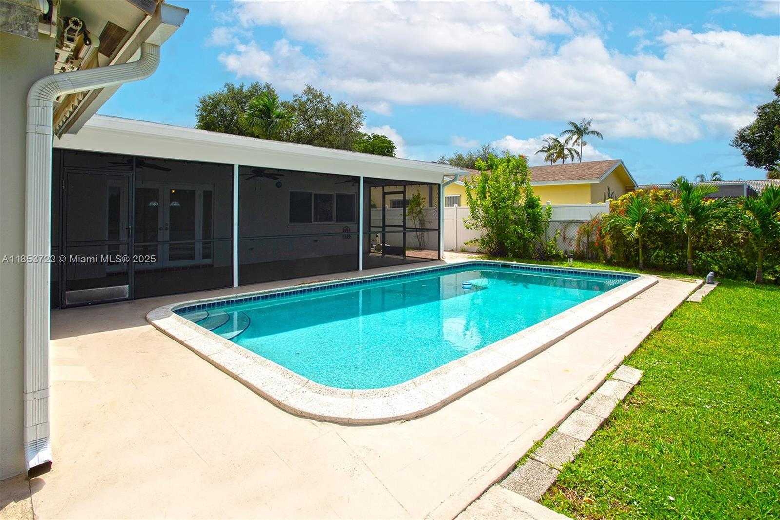 Small Image of 5031 SOUTH WEST 87TH AVE, Cooper City Number 38