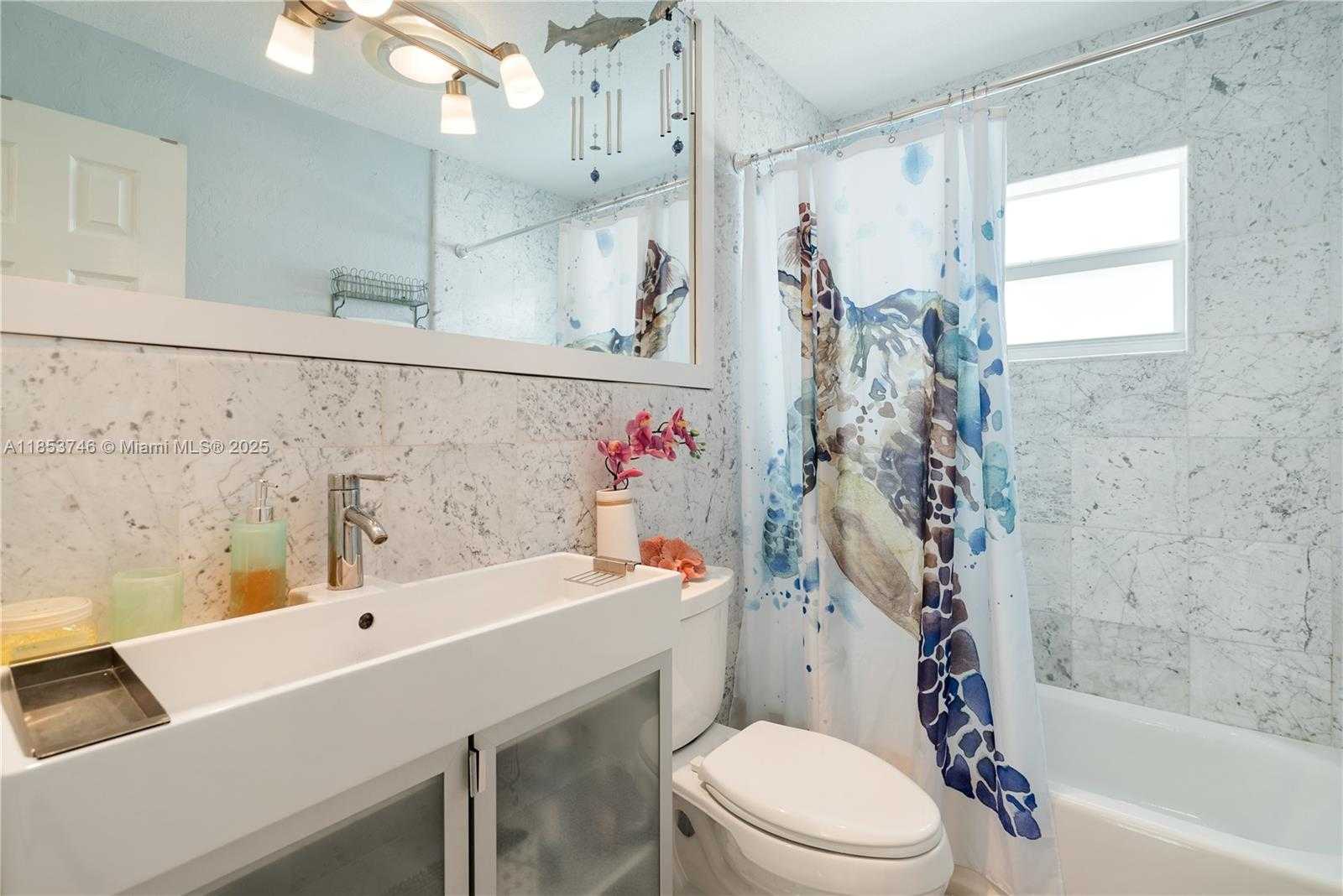 Small Image of 19 NORTH DR, Key Largo Number 19