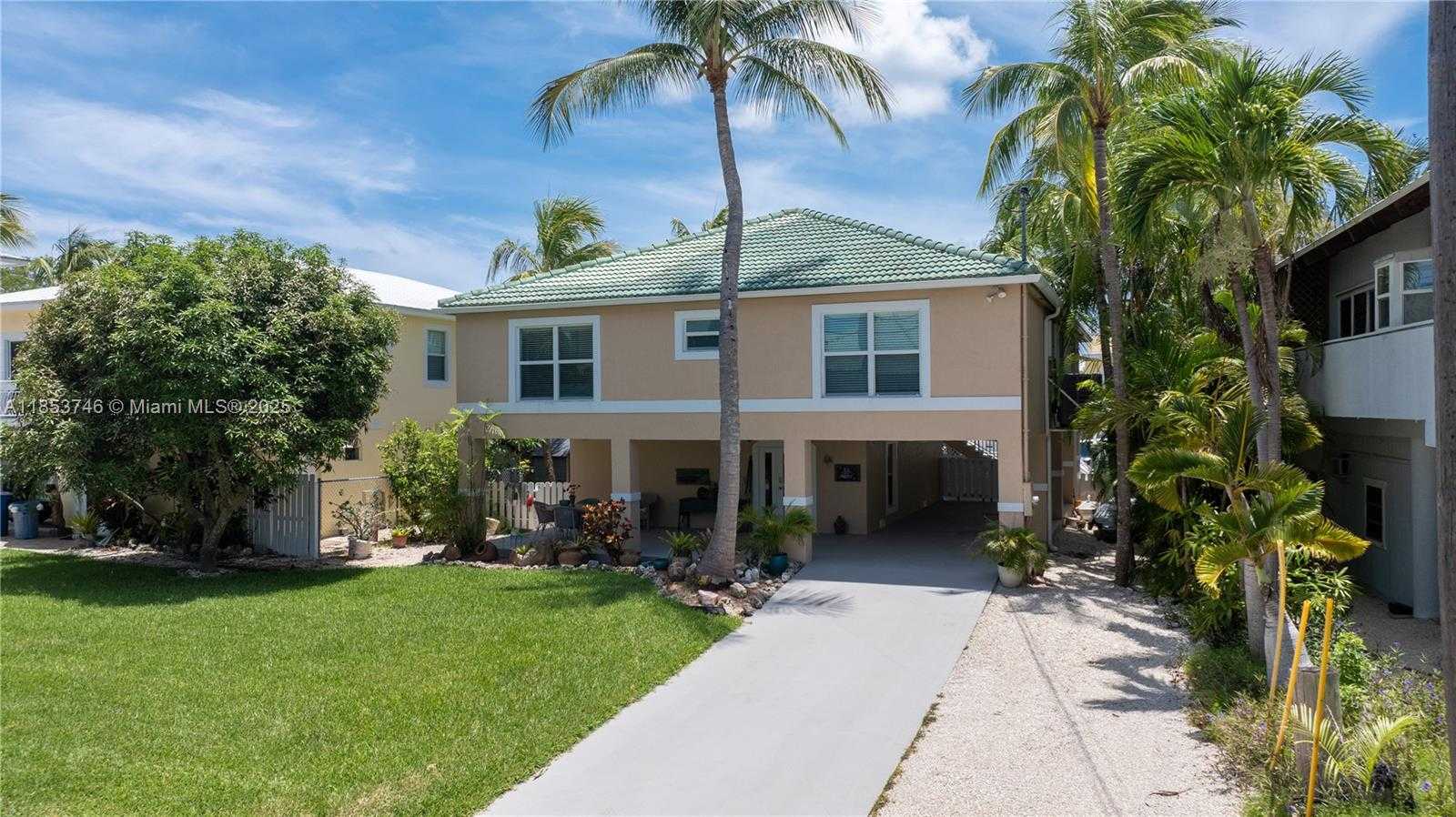 Small Image of 19 NORTH DR, Key Largo Number 2