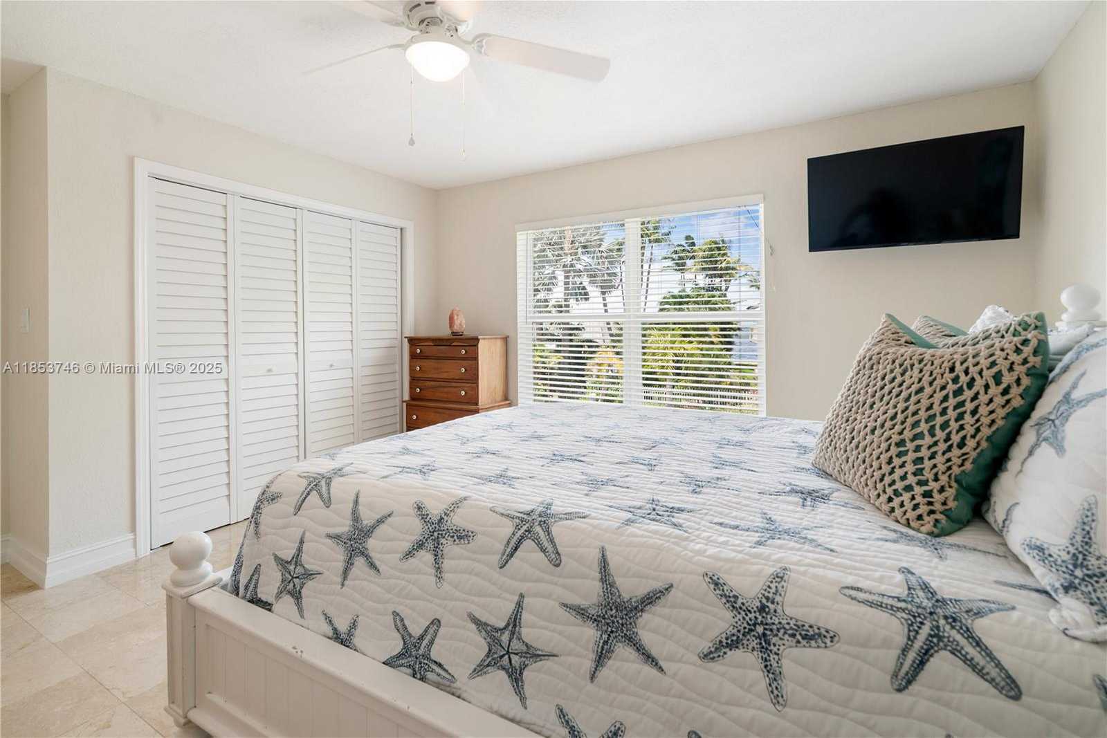 Small Image of 19 NORTH DR, Key Largo Number 21