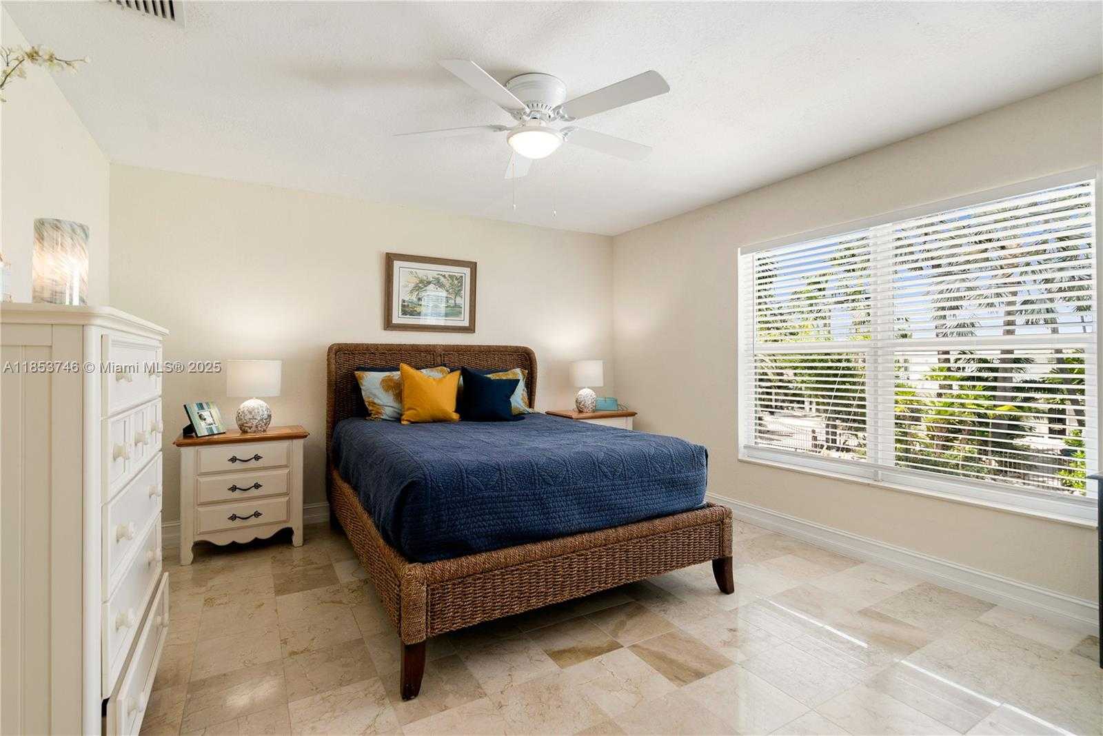 Small Image of 19 NORTH DR, Key Largo Number 23