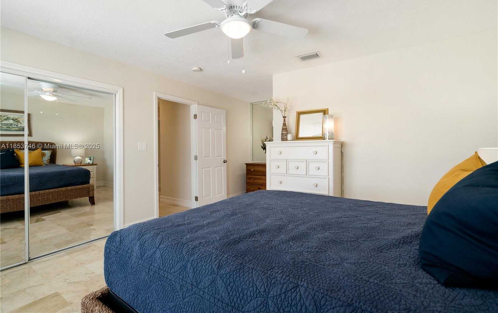 Small Image of 19 NORTH DR, Key Largo Number 25