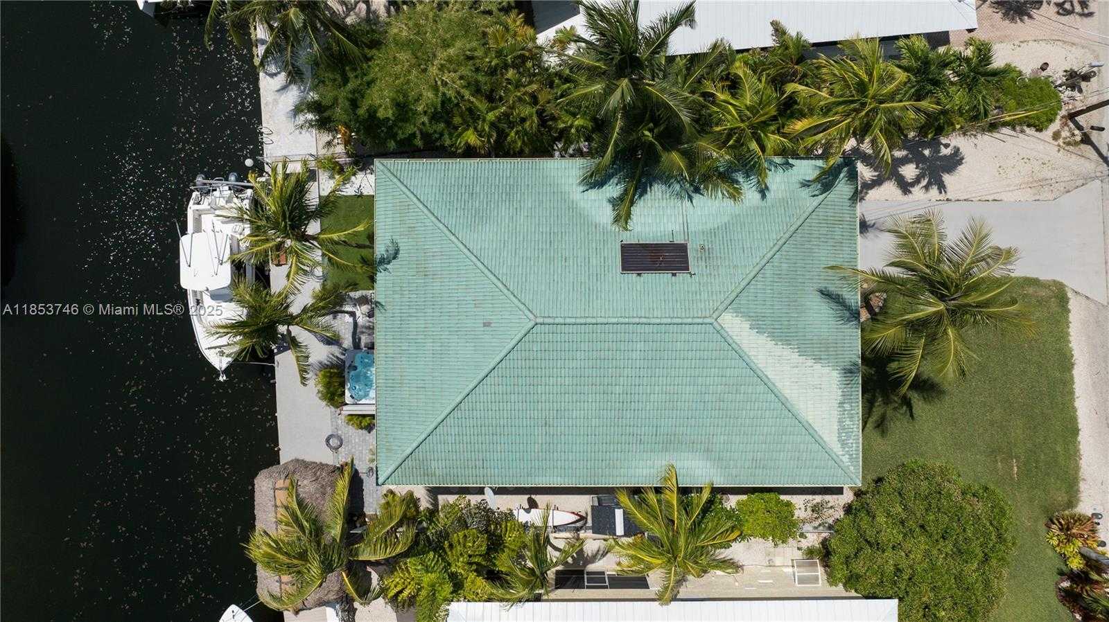 Small Image of 19 NORTH DR, Key Largo Number 4