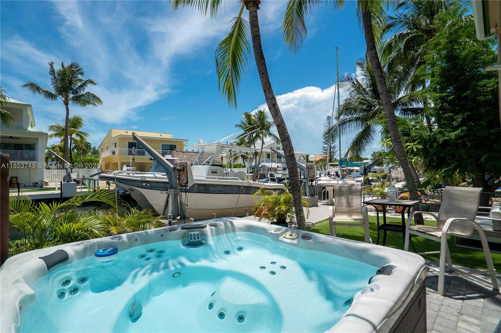 Small Image of 19 NORTH DR, Key Largo Number 5
