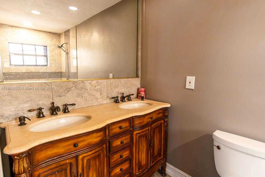 Small Image of 25424 SOUTH WEST 128TH AVE, Homestead Number 16