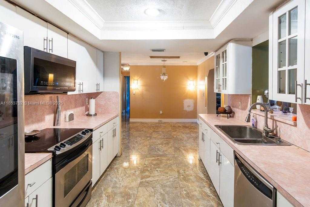 Small Image of 25424 SOUTH WEST 128TH AVE, Homestead Number 6