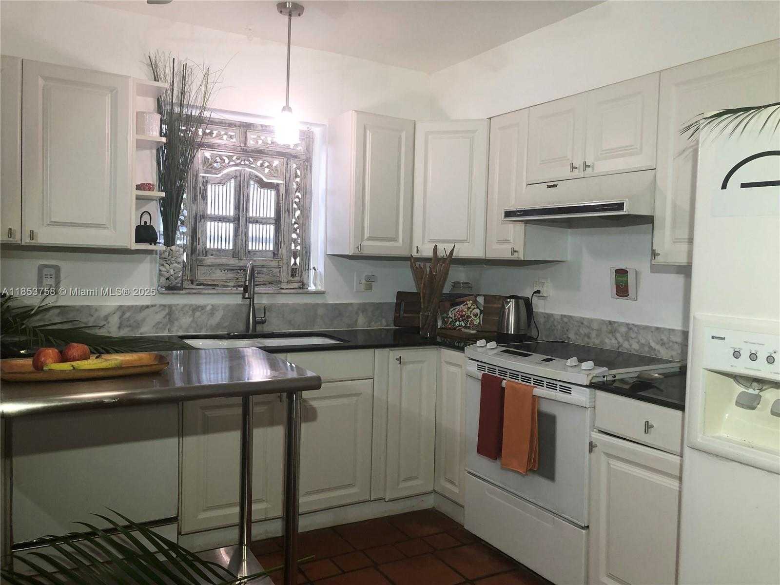Small Image of 1619 SOUTH WEST 13TH ST, Miami Number 19