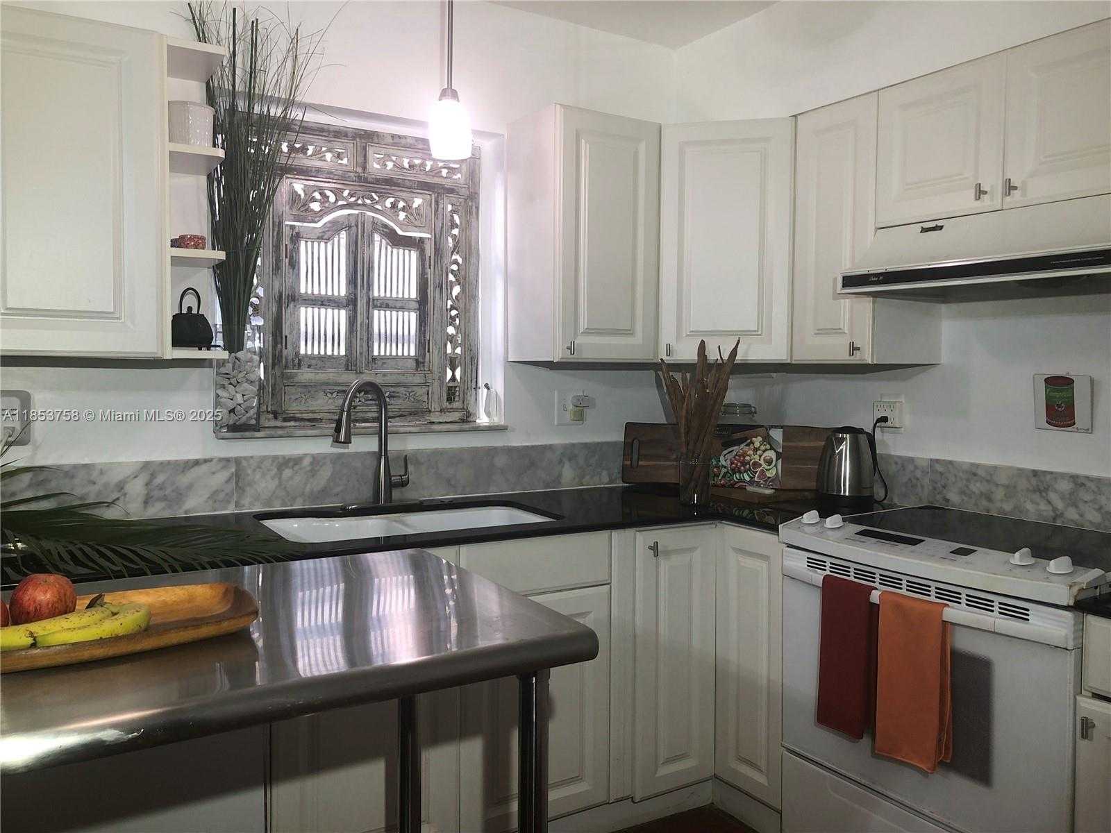 Small Image of 1619 SOUTH WEST 13TH ST, Miami Number 22
