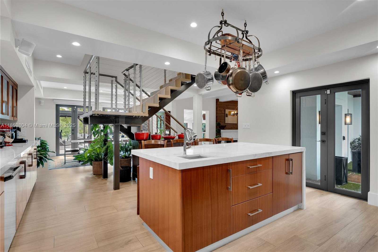 Small Image of 4475 NORTH MERIDIAN AVE, Miami Beach Number 12