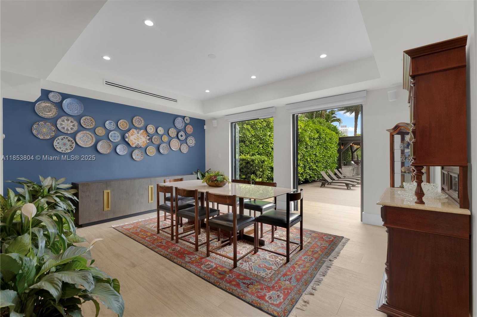 Small Image of 4475 NORTH MERIDIAN AVE, Miami Beach Number 14