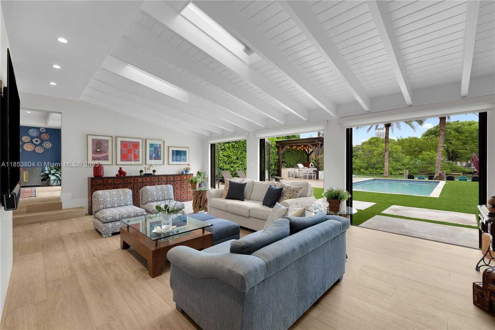 Small Image of 4475 NORTH MERIDIAN AVE, Miami Beach Number 23