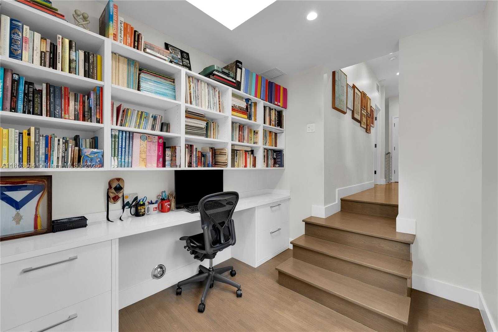 Small Image of 4475 NORTH MERIDIAN AVE, Miami Beach Number 43