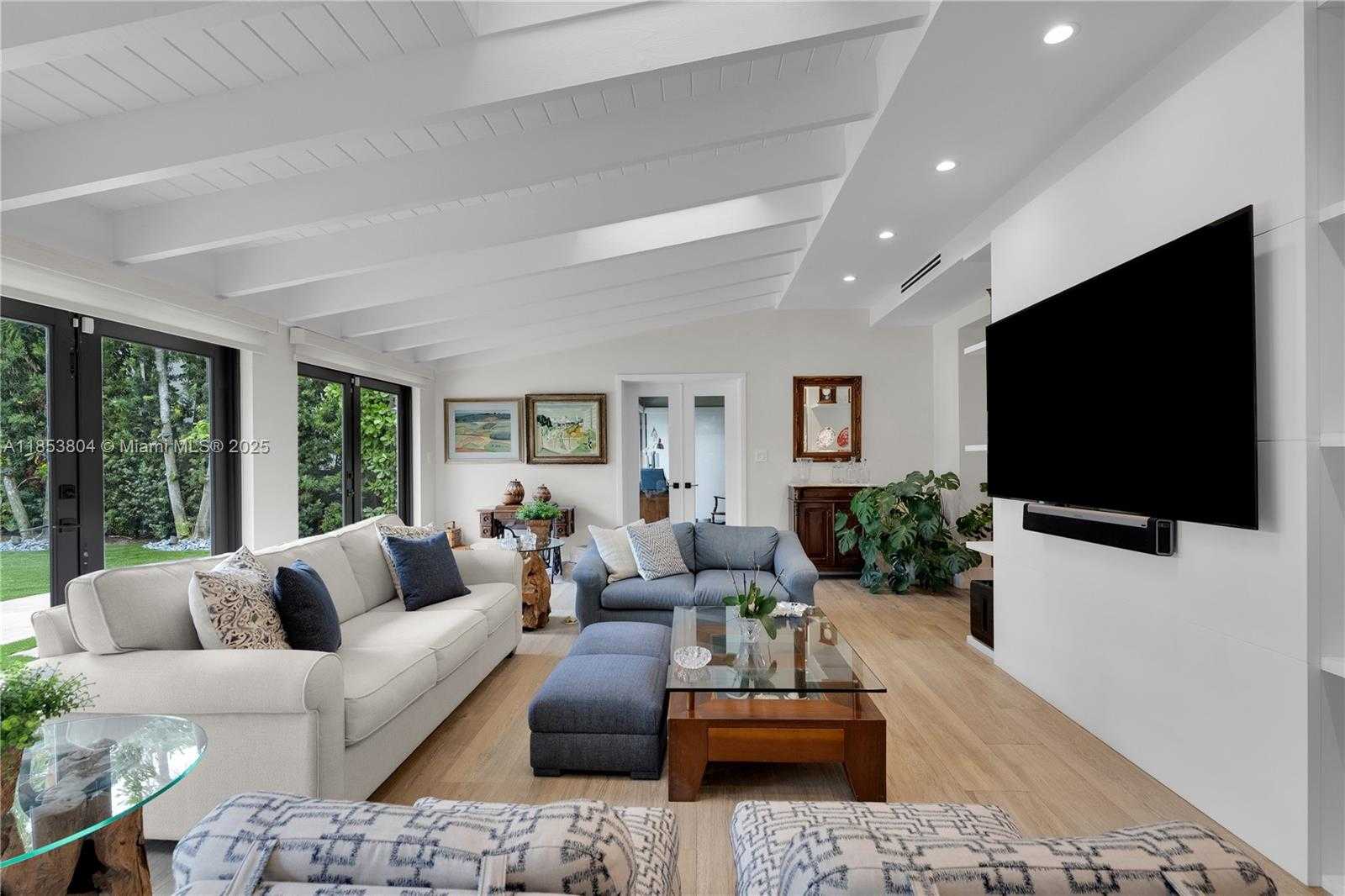 Small Image of 4475 NORTH MERIDIAN AVE, Miami Beach Number 8