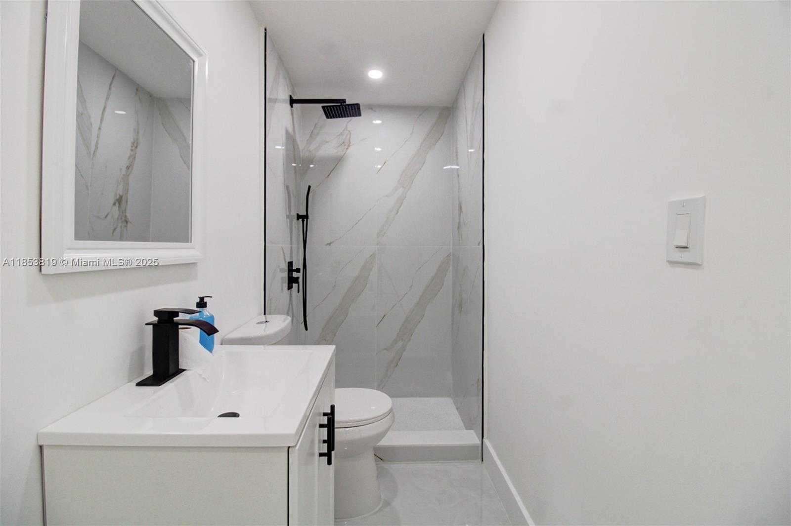 Small Image of 2840 NORTH WEST 171ST ST, Miami Gardens Number 15
