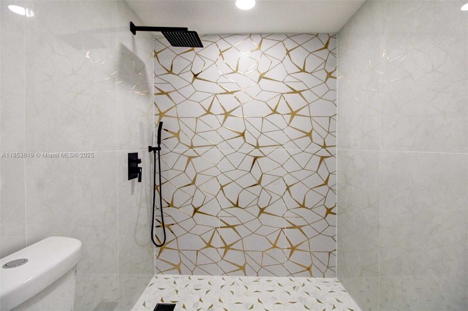 Small Image of 2840 NORTH WEST 171ST ST, Miami Gardens Number 21