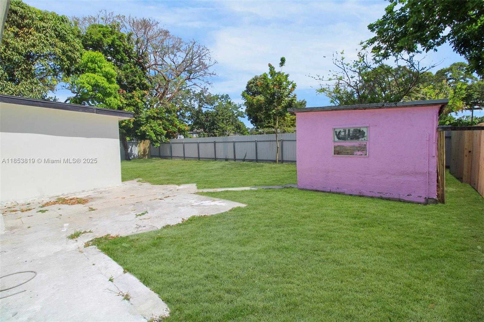 Small Image of 2840 NORTH WEST 171ST ST, Miami Gardens Number 26
