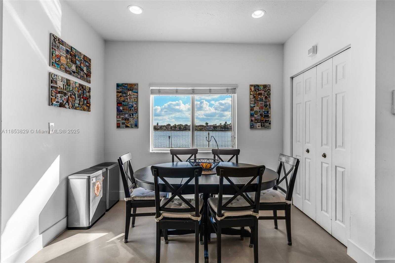 Small Image of 13000 SOUTH WEST 136TH TER, Miami Number 14