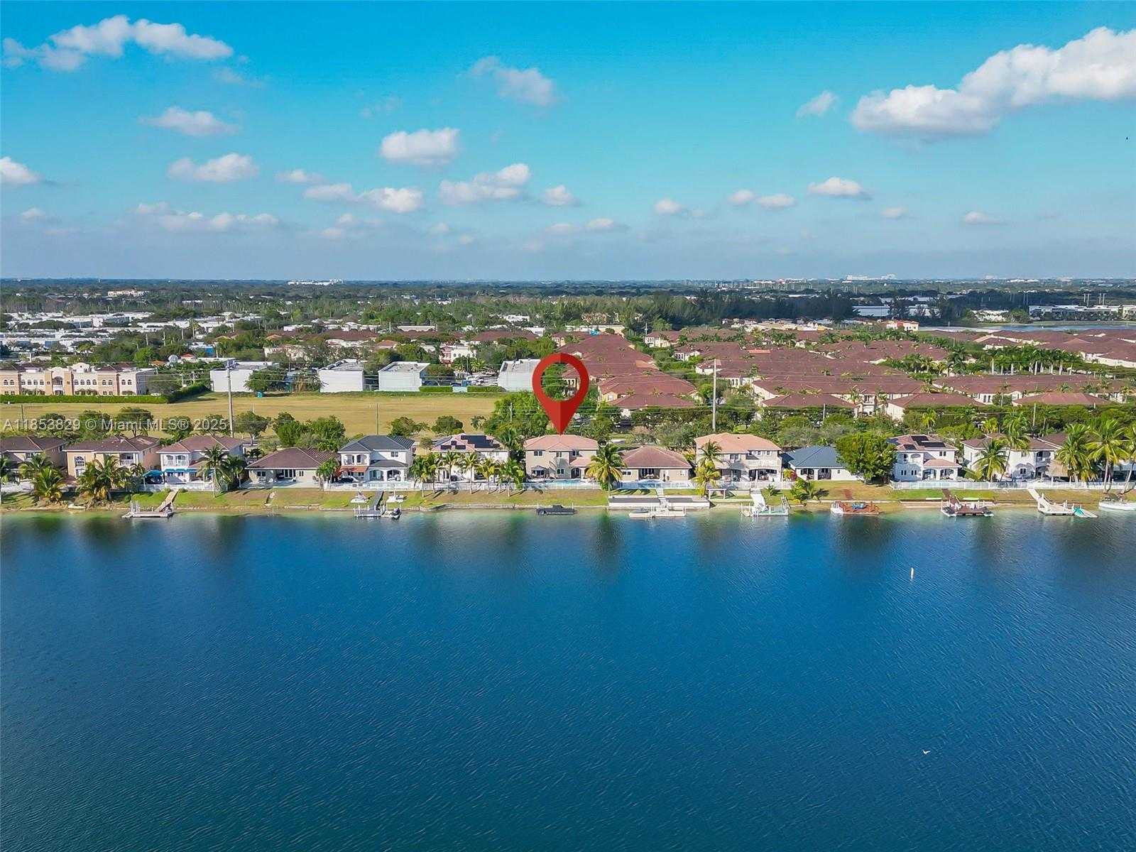 Small Image of 13000 SOUTH WEST 136TH TER, Miami Number 39