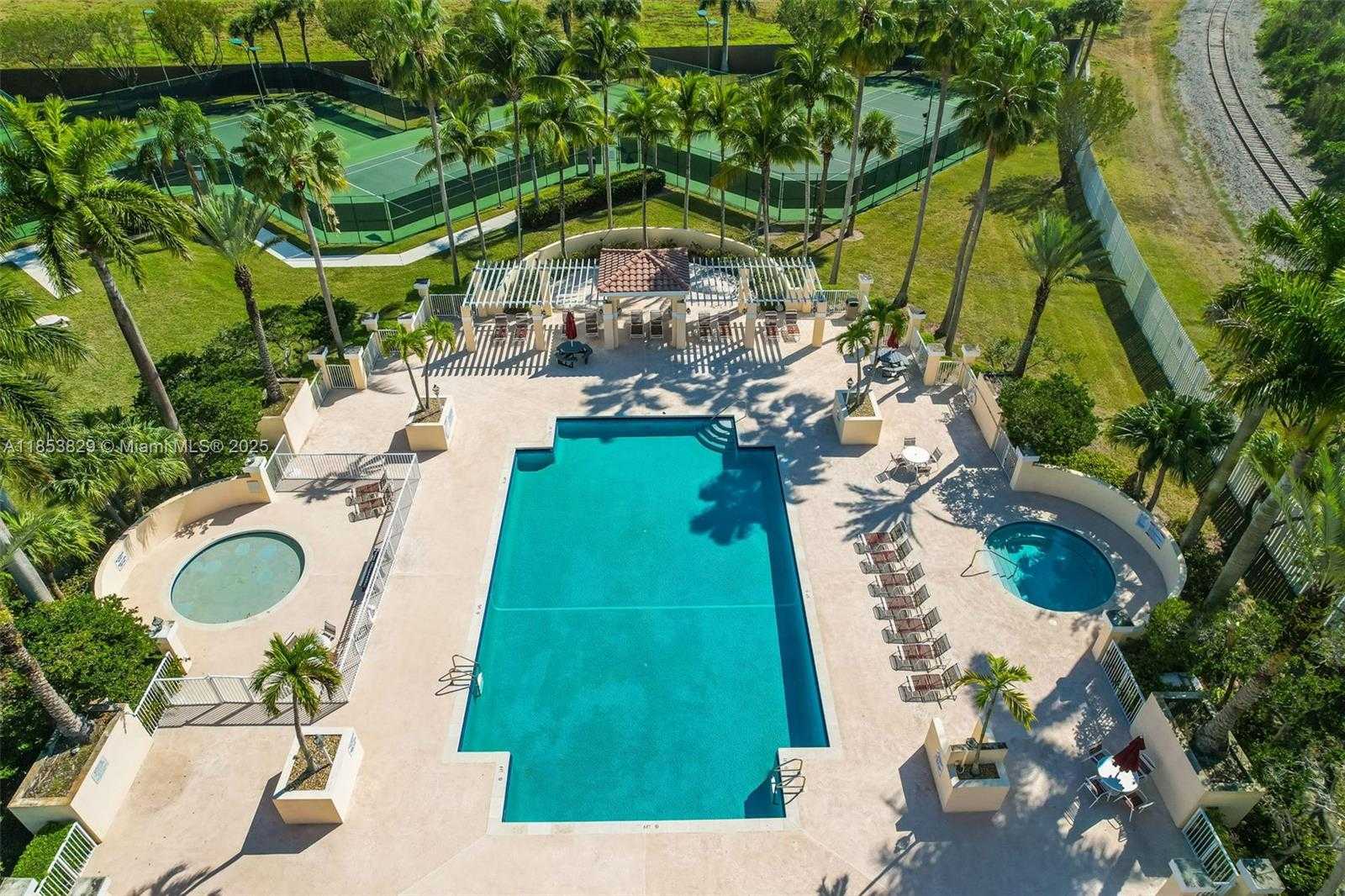 Small Image of 13000 SOUTH WEST 136TH TER, Miami Number 42