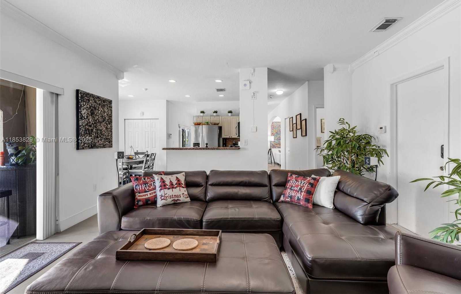 Small Image of 13000 SOUTH WEST 136TH TER, Miami Number 8