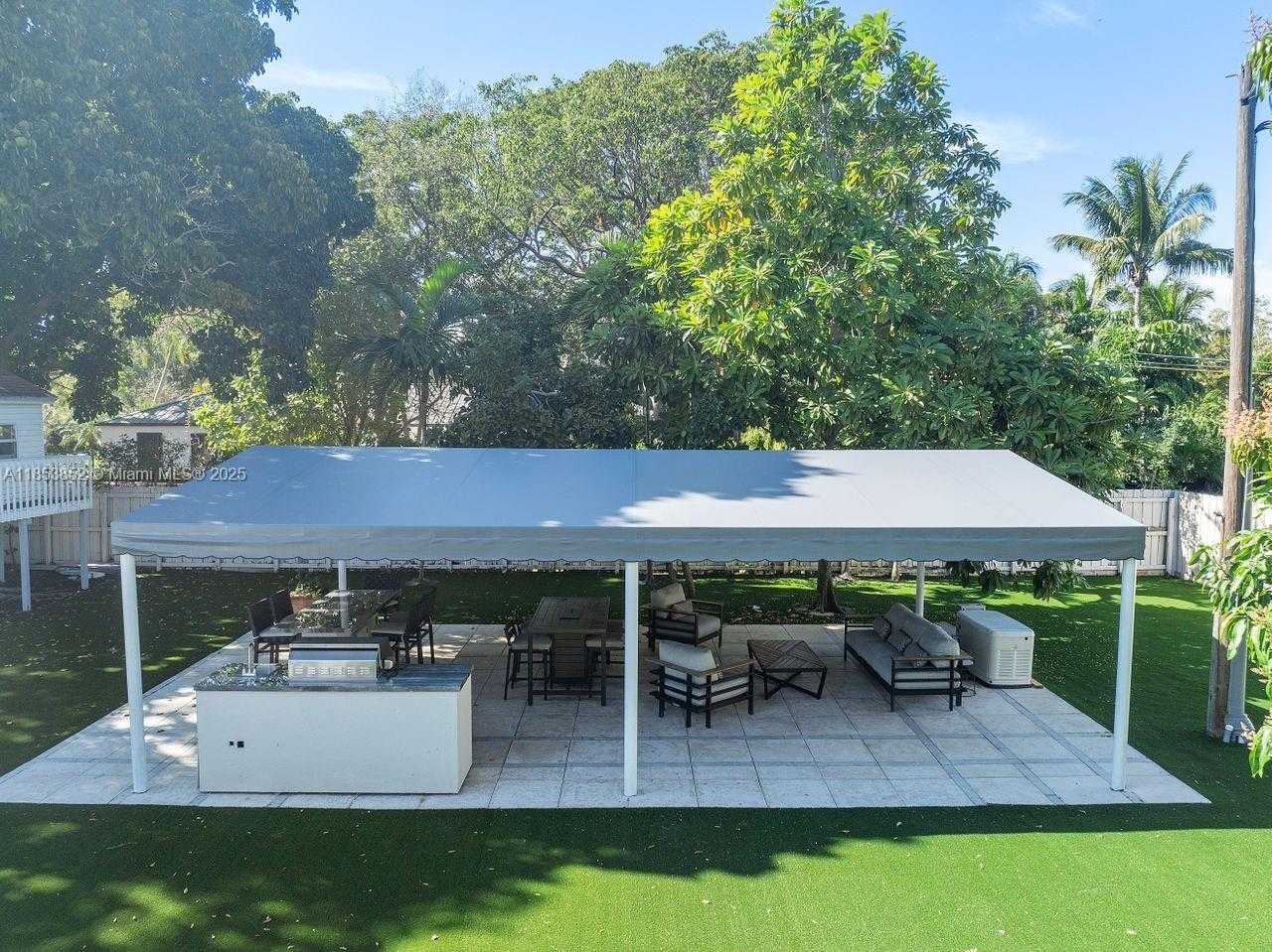 Small Image of 13000 OLD CUTLER RD, Pinecrest Number 26