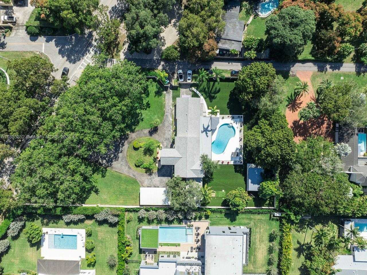 Small Image of 13000 OLD CUTLER RD, Pinecrest Number 40