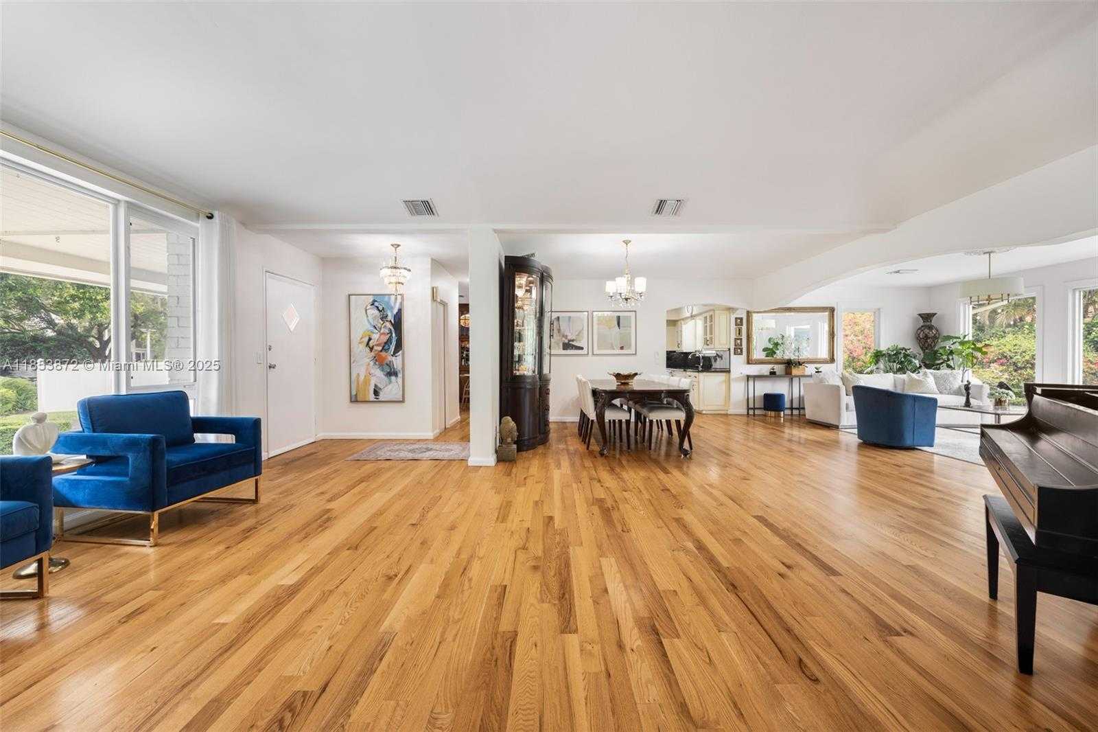 Small Image of 575 NORTH EAST 97TH ST, Miami Shores Number 5