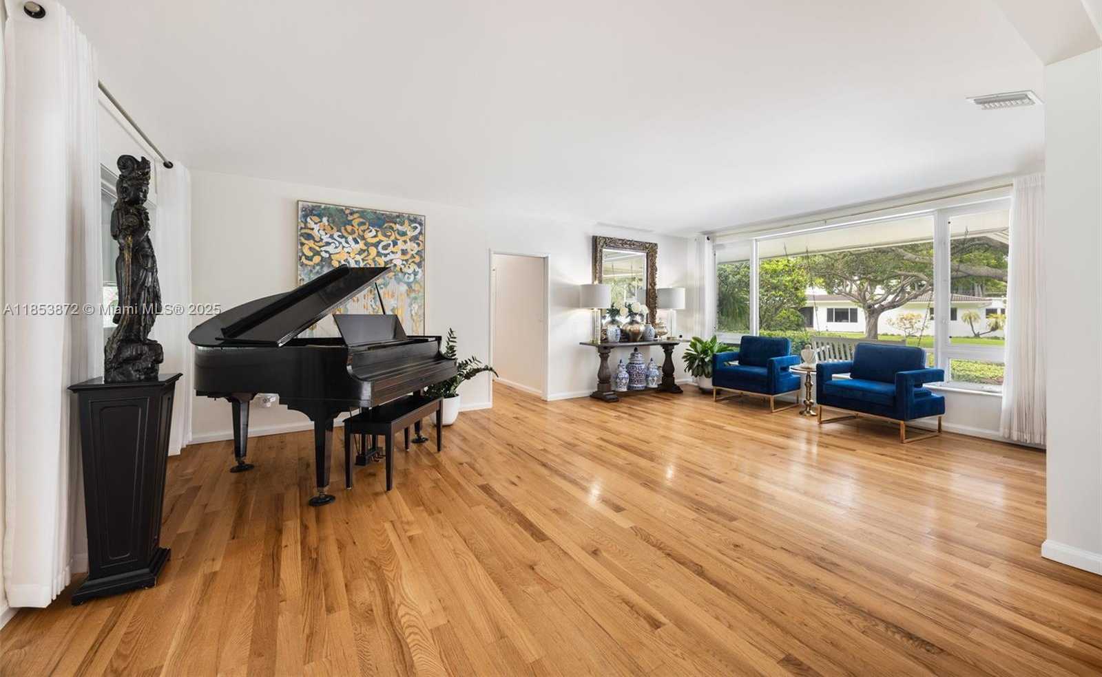 Small Image of 575 NORTH EAST 97TH ST, Miami Shores Number 7