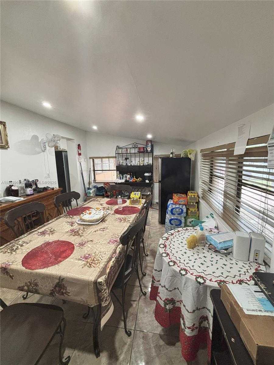Small Image of 18601 SOUTH WEST 98TH AVE, Cutler Bay Number 11