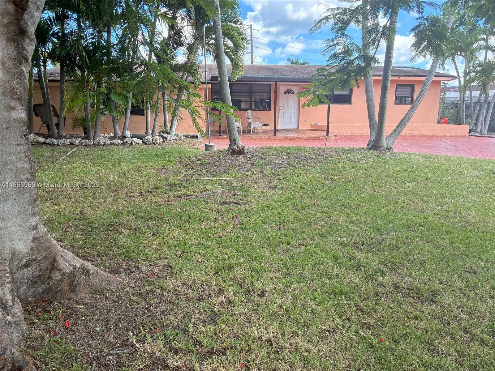 Small Image of 18601 SOUTH WEST 98TH AVE, Cutler Bay Number 2