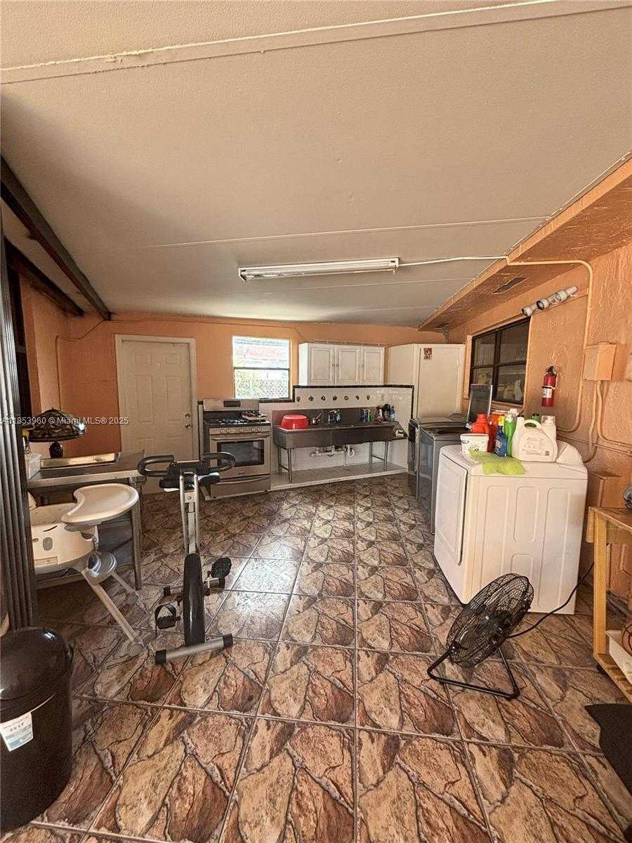 Small Image of 18601 SOUTH WEST 98TH AVE, Cutler Bay Number 20