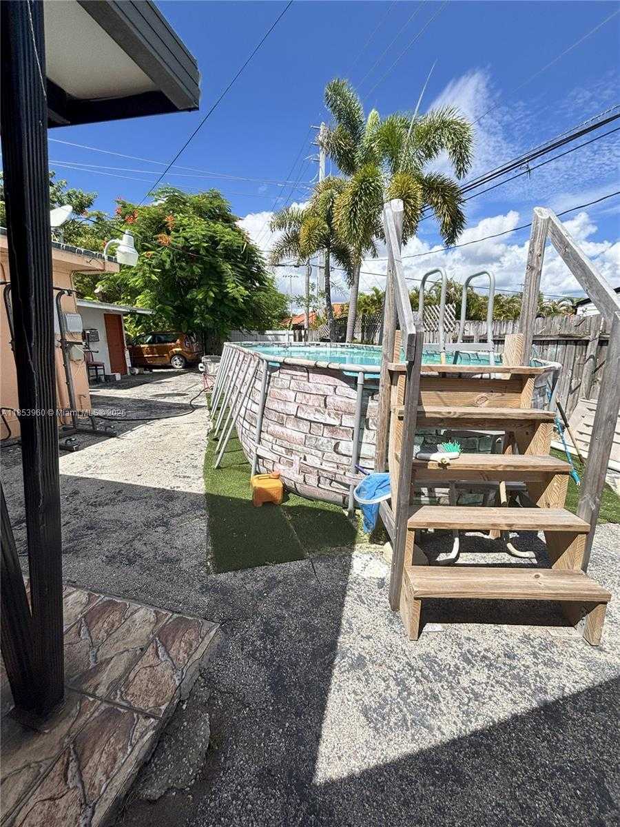Small Image of 18601 SOUTH WEST 98TH AVE, Cutler Bay Number 24
