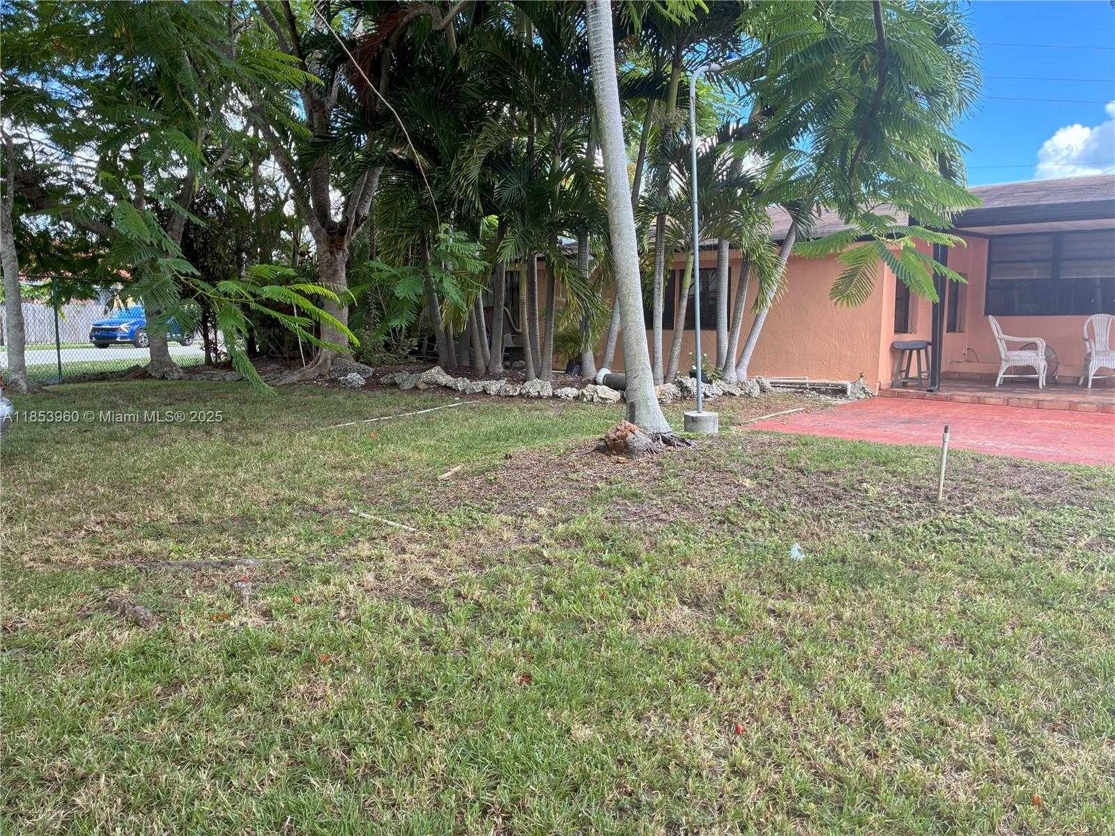 Small Image of 18601 SOUTH WEST 98TH AVE, Cutler Bay Number 3